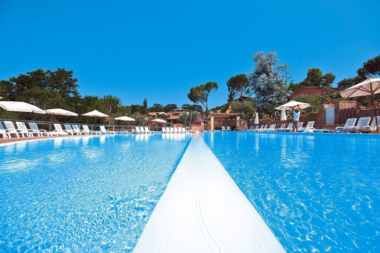 Pool 2, Residence in Guardistallo With Pool & Nature, Pisa