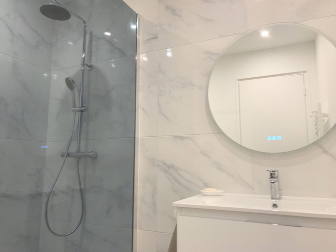 Bathroom 4, Apartment in Audierne Near Sandy Beach, Finistère
