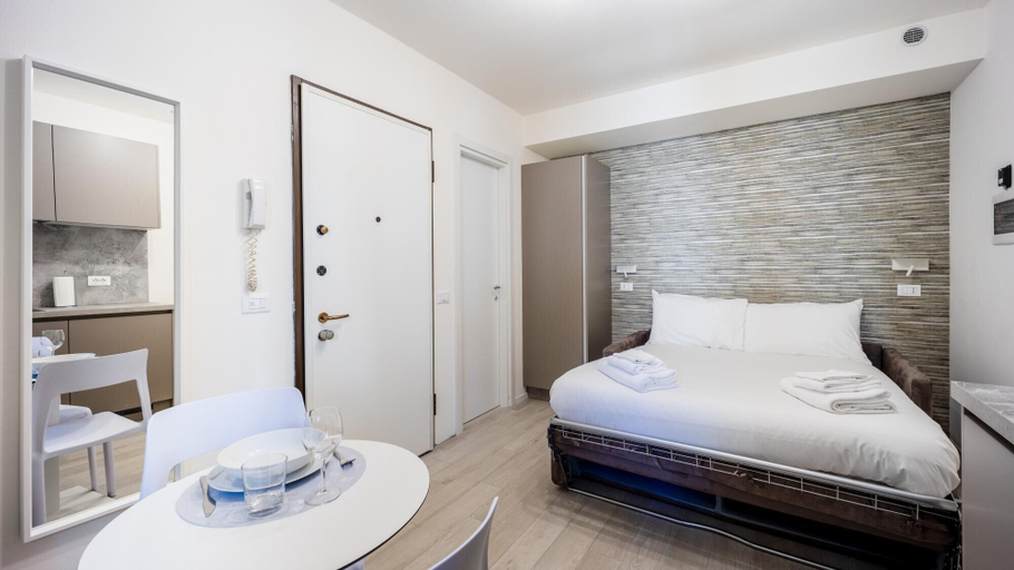 Room 5, Italianway - The B Village Superior - 43, Milano