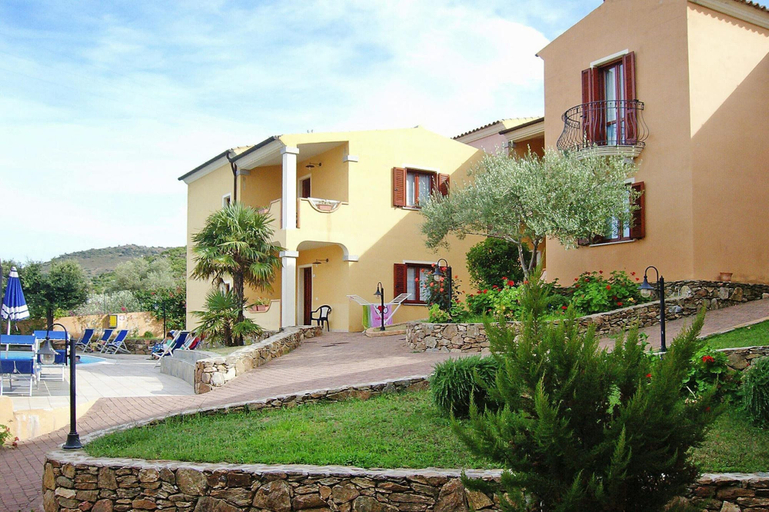 Others 3, Apartment in Tamarispa With Garden Furniture, Nuoro