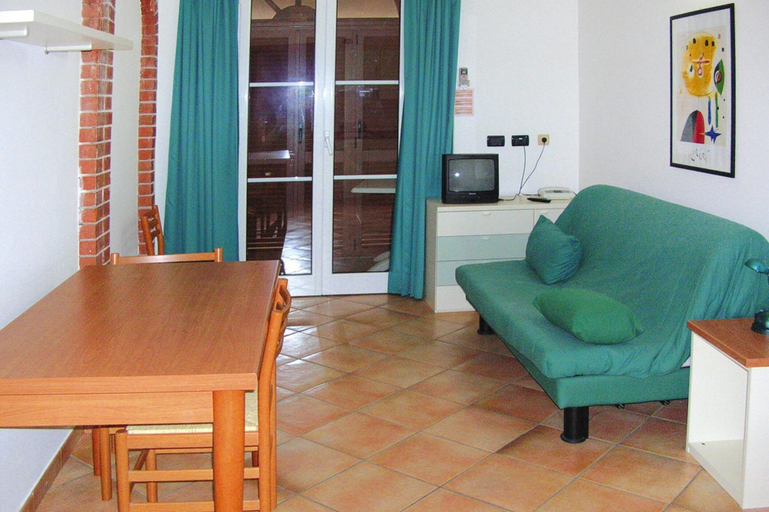 Others 5, Apartment in Pietra Ligure, Savona