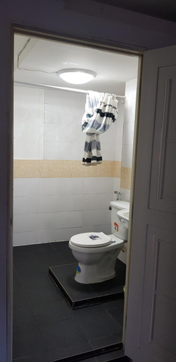Bathroom 3, Say Cheese Guesthouse, Hua Hin