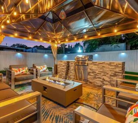 BBQ/picnic area 3, Family Fun Backyard Oasis Hot Tub Games BBQ, Pinellas