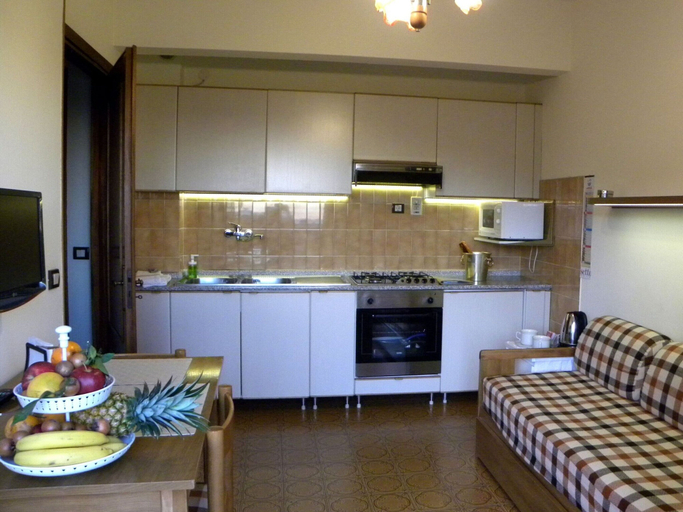 Private kitchen, Pietra Ligure Apartment with Terrace, Savona