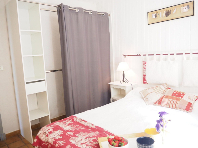 Room 5, Holiday Home in Provence Near Mont Ventoux, Vaucluse