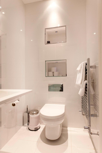 Bathroom 3, Dbs Serviced Apartments, Leicestershire