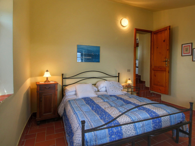 Bedroom 3, Cozy Farmhouse in Paciano With Private Pool, Perugia