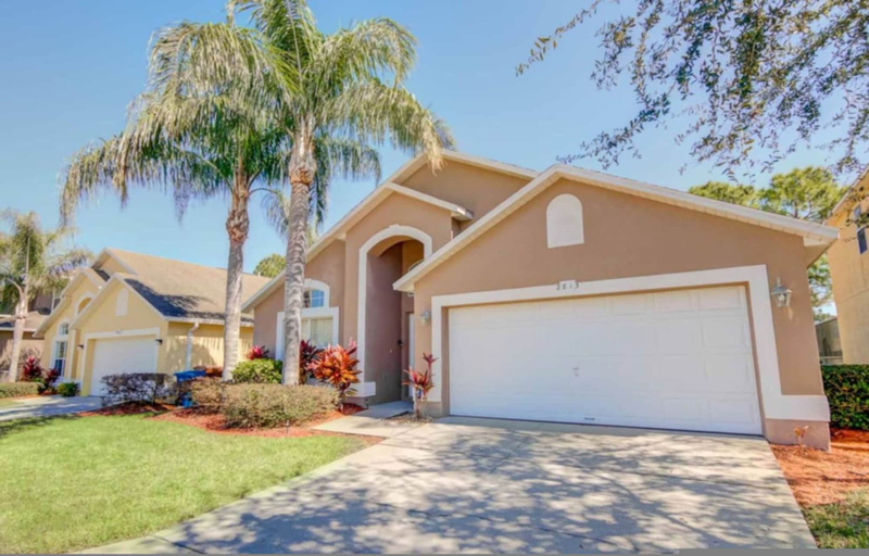 Room 1, Spacious 4-bedroom Villa With Private Pool in Southern Dunes Golf Country Club, Polk