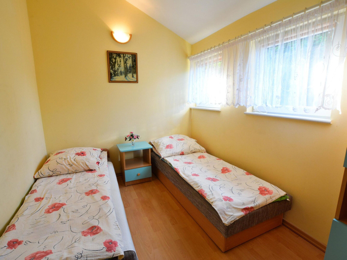Bedroom 2, Single-story Holiday Home Close to the Beach, Koszalin