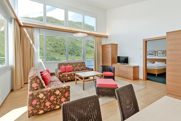 Living area 2, Flat in Obergurgl With Shared Wellness Centre, Imst