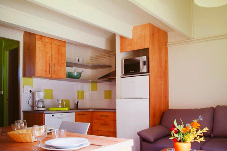 Private kitchen 3, Resort Amboise Les Chateaux de la Loire, Amboise, Accommodation for 5 Pers, Indre-et-Loire