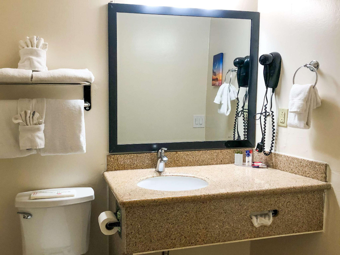Bathroom 3