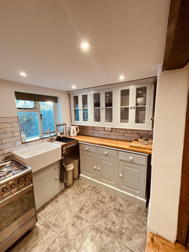 Others 5, Charming Cottage Sleeps 4 with Sauna, Dorset