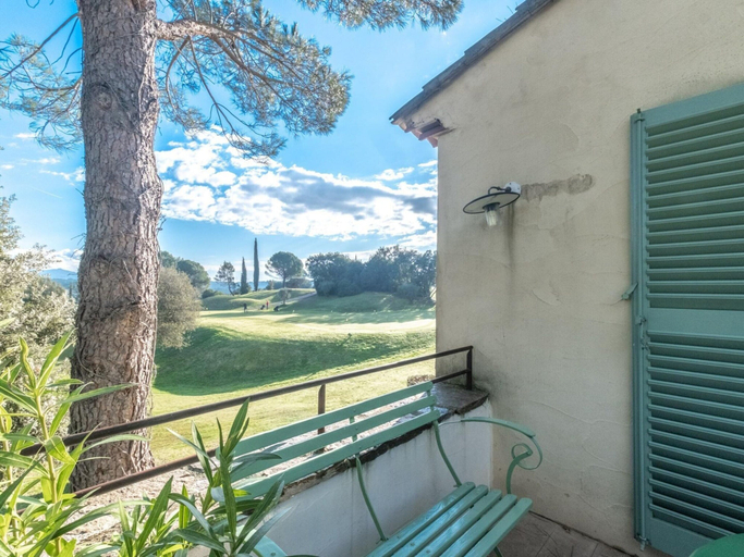 View from property, Romantic Couple Getaway in La Motte, Var