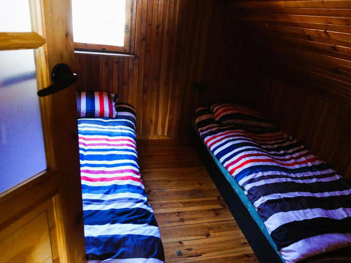 Room 2, Summer House in Lazy by Lake Jamno, Koszalin