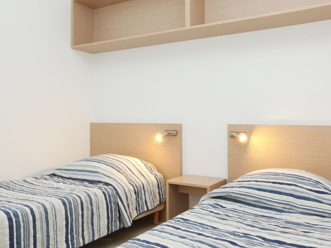 Room 4, Residence Arcachon, Arcachon, Apartment for 4 Persons, Gironde