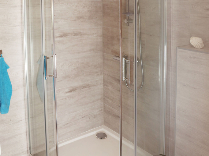 Bathroom 3, Blue Lagoon - Vacation Home in Nowe Warpno, Police