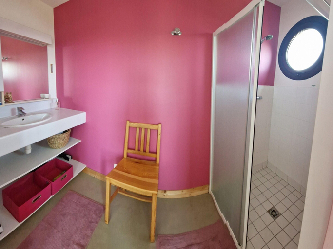 Bathroom 5, Architect Villa With Fantastic sea View, Locquirec, Finistère