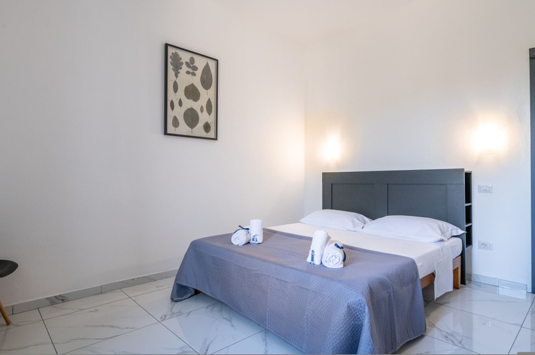 Bedroom 5, Magic Seaside Apartment, Livorno