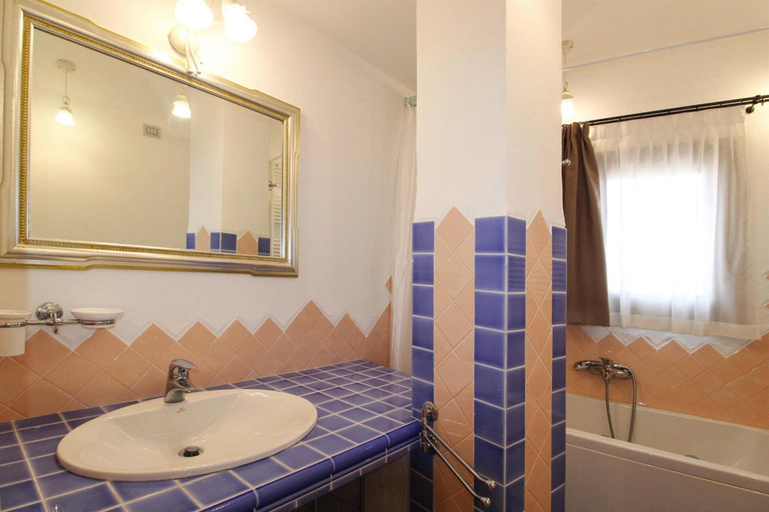Bathroom 3, Holiday Home in Cannigione With Garden, Olbia-Tempio