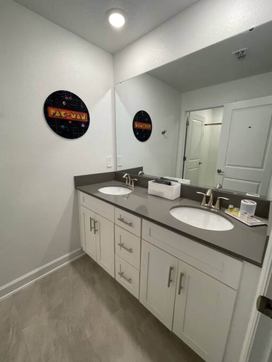 Room 5, SL 4Br Walking Distance to Club, Osceola
