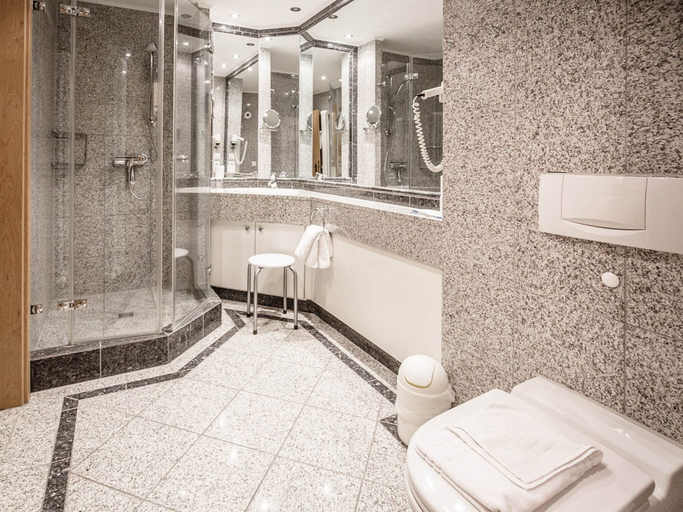 Bathroom, Ferienwohnung im Dunenpark Binz, Vorpommern-Rügen