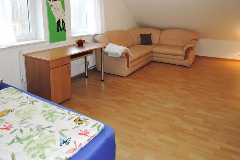 Room 3, Holiday Home in Nowe Warpno Jagoda, Police
