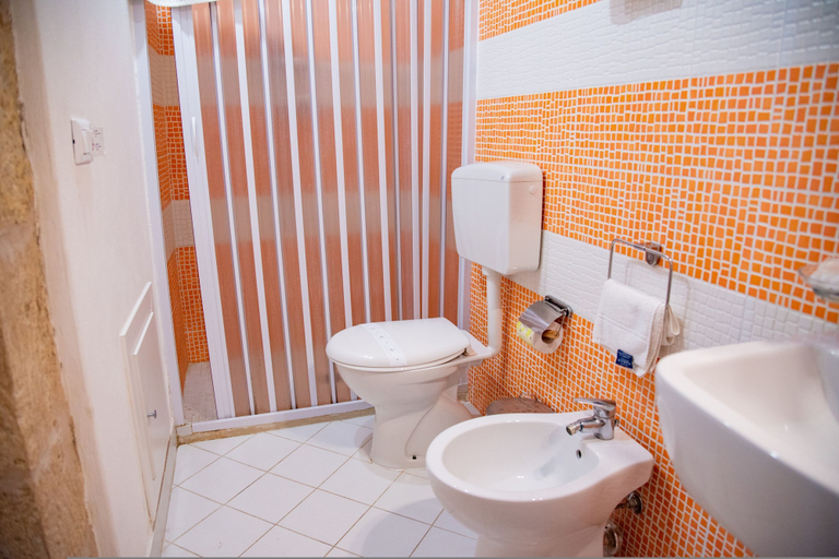 Room 3, Xenia Home 200m From Sea, Syracuse