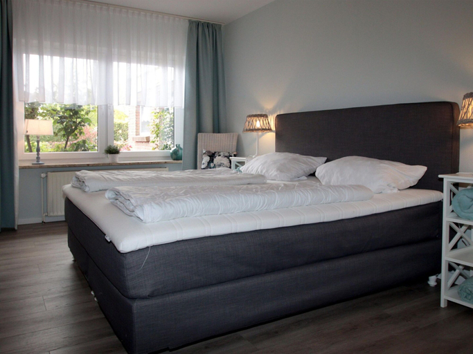 Bedroom, Ferienwohnung nahe Nordsee Wattwanderung, Aurich