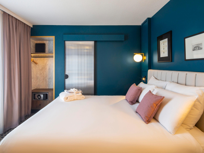 Bedroom 3, Mercure Versailles Chateau Hotel, Yvelines
