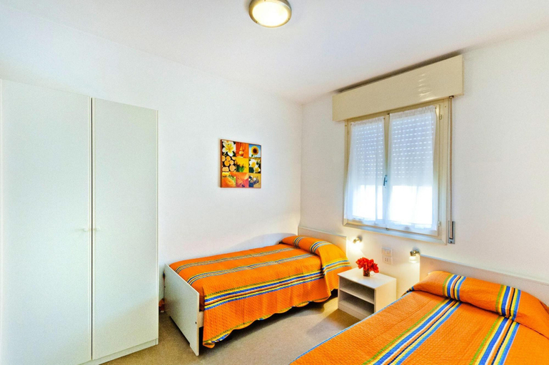 Bedroom 3, Apartment in Bibione With Balcony, Venezia