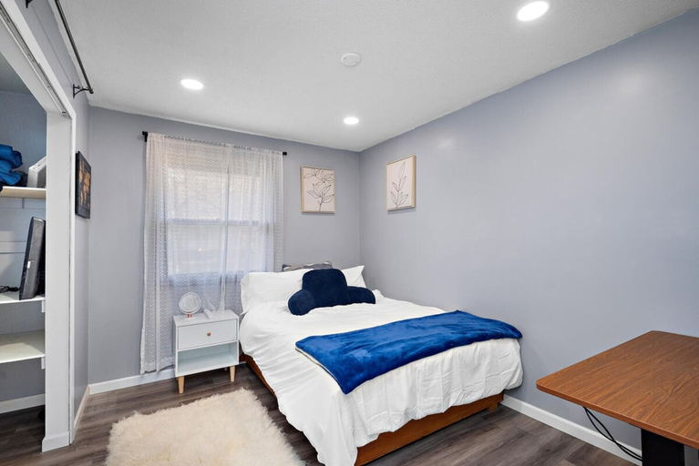 Room 3, Elm Creek Retreat 4Bd in Maple Grove, Hennepin