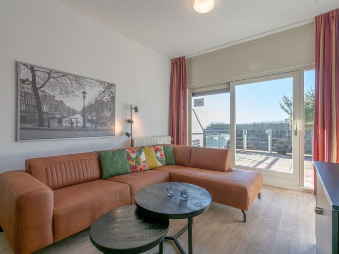 Living room 2, Holiday Home With a Spacious Garden, Zijpe