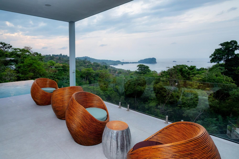 Others 4, 34 Guests Must Check This Truly Luxury Villa, Aguirre