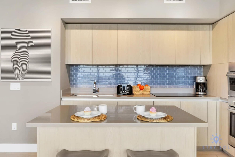 Room 4, 1BR Apartment - Near Beach - Amazing Pool, Broward