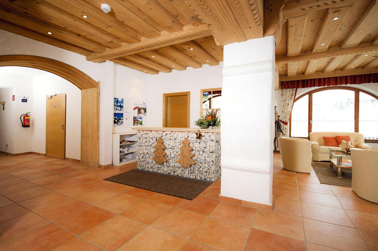 Living room 2, Apartment in Kitzbuhel Alps With Wellness Area, Kufstein