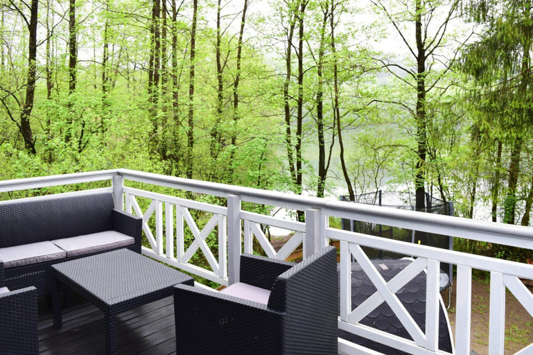 Exterior 2, Holiday Home Right on the Lake, Sauna, Jacuzzi, Kartuzy