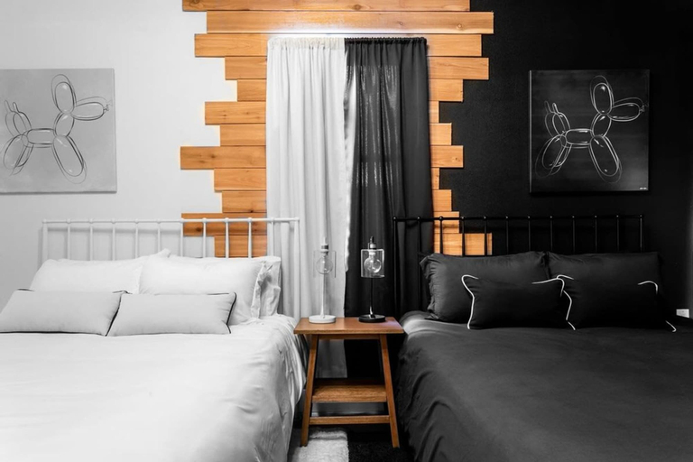 Room 2, King Kasa 6 Bedroom Walk 6 min to Rainey St, Travis