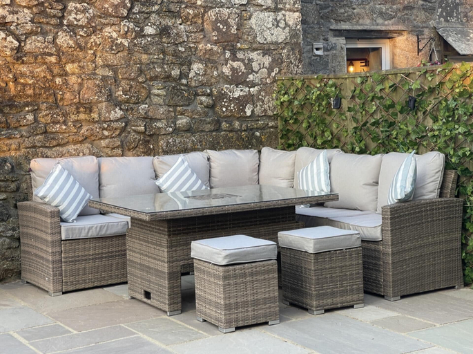 Others 5, Stunning 4 Bed Pet Friendly Cottage With Hot Tub, Cornwall