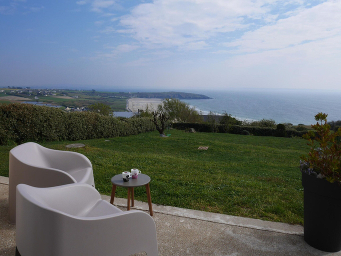 View from property 4, Villa in Crozon With Sea Views & Sandy Beach, Finistère