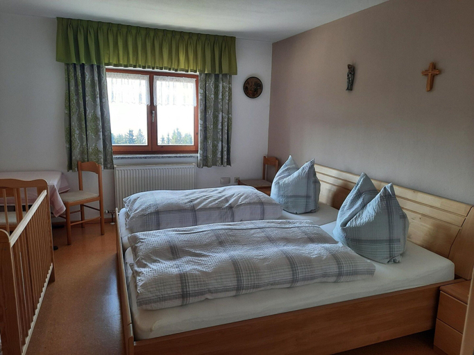 Bedroom 2, Holiday Home in Neureichenau Near Bavarian Forest, Freyung-Grafenau
