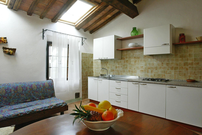 Private kitchen 3, Fattoria Bio Pieve a Salti, Montalcino, Siena