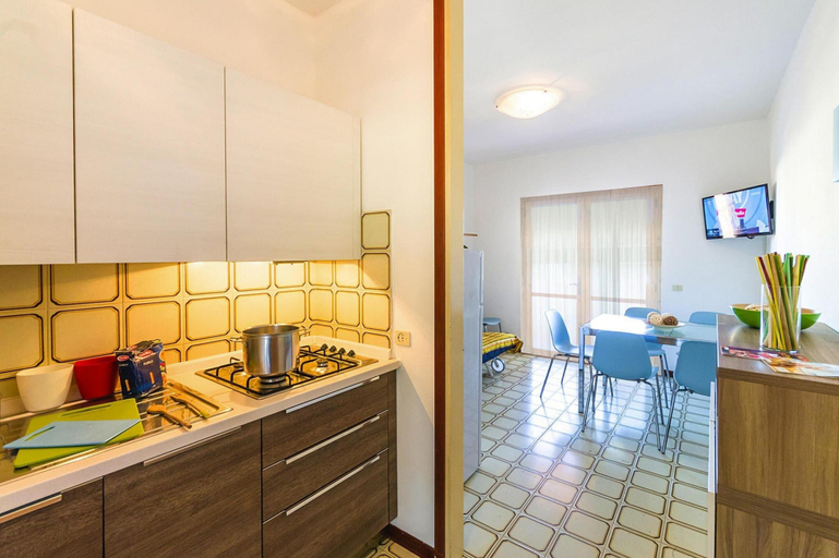 Private kitchen, Residence Villaggio Sole B Clima, Bibione, Venezia