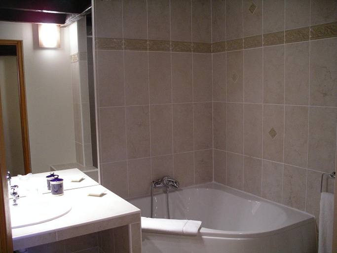 Bathroom 4, La Bergerie Du Cap, Hérault