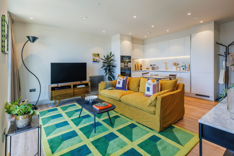 Room 4, Modern Studio Flat in North London, London