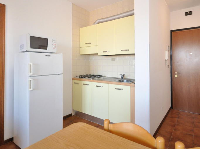 Private kitchen 4, Apartment in Bibione Near Sandy Beach, Venezia