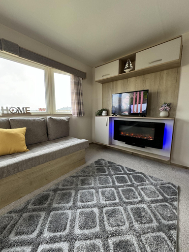 Living area 3, Perranporth Coastal Retreat- Sleeps8, Cornwall