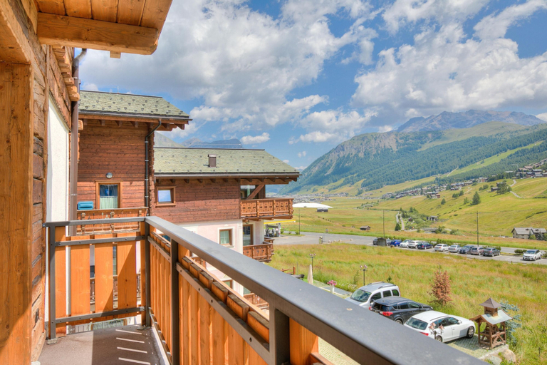 Room 2, Wood House Livigno Ski in - Ski out Mt 10, Sondrio