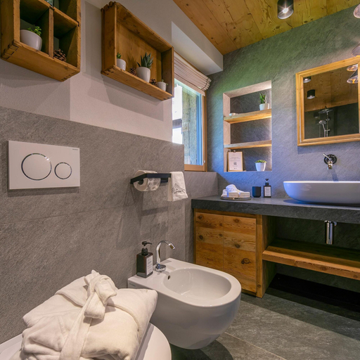 Room 3, Giulia in Livigno With 2 Bedrooms and 2 Bathrooms, Sondrio