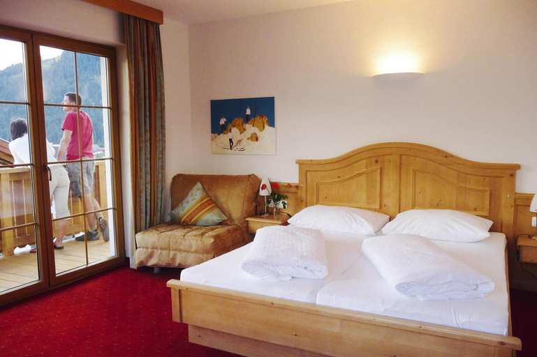 Room 5, Chalet in Fiss With Panoramic Mountain Views, Landeck